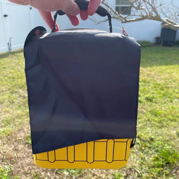 NWT Batman lunch box - Picture 2 of 4